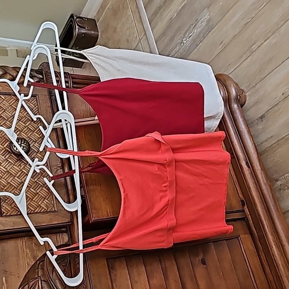 Tank tops set of 3